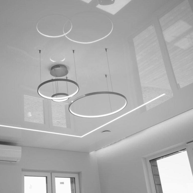 Spanndecke weiß glänz Wohnzimmer - Karlsruhe